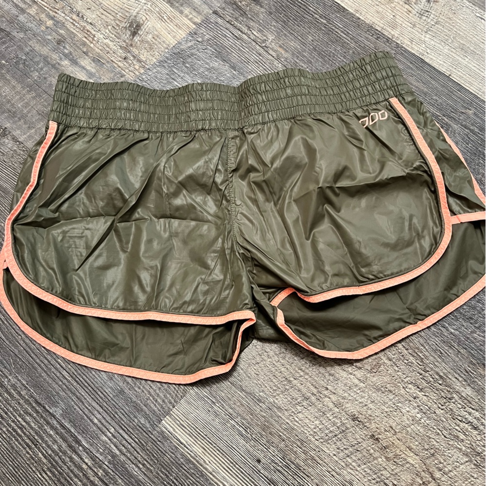 COPY - Lorna Jane shorts